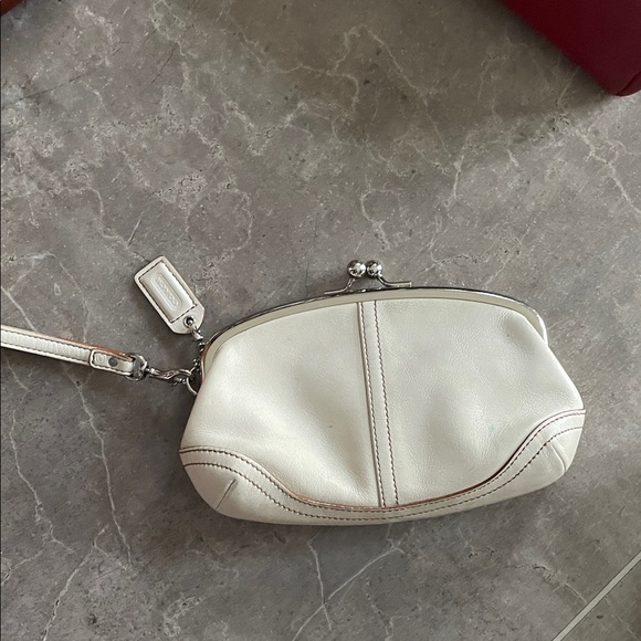 4 piece Bundle Of Authentic Coach Bags and 2 other brand high quality purses - Picture 11 of 16